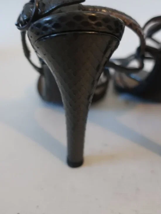 Women Bottega Veneta Black Brown Strappy Leather Stiletto Heel Sandals 36 US/6 - Picture 11 of 16